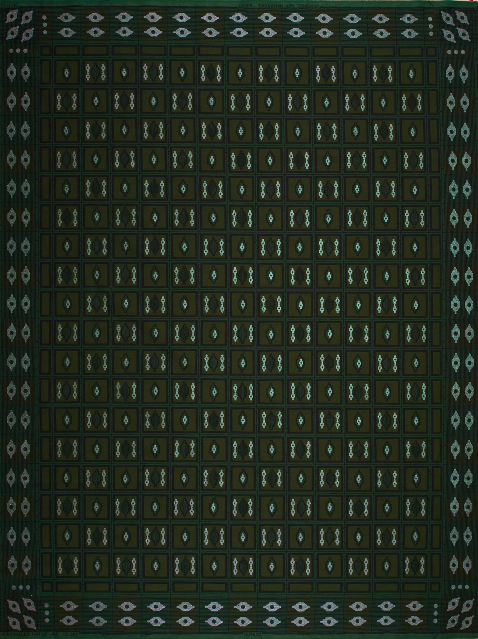 Sky Wax | VL01630.065 | Red-Green Pearl Embellished - Image 4