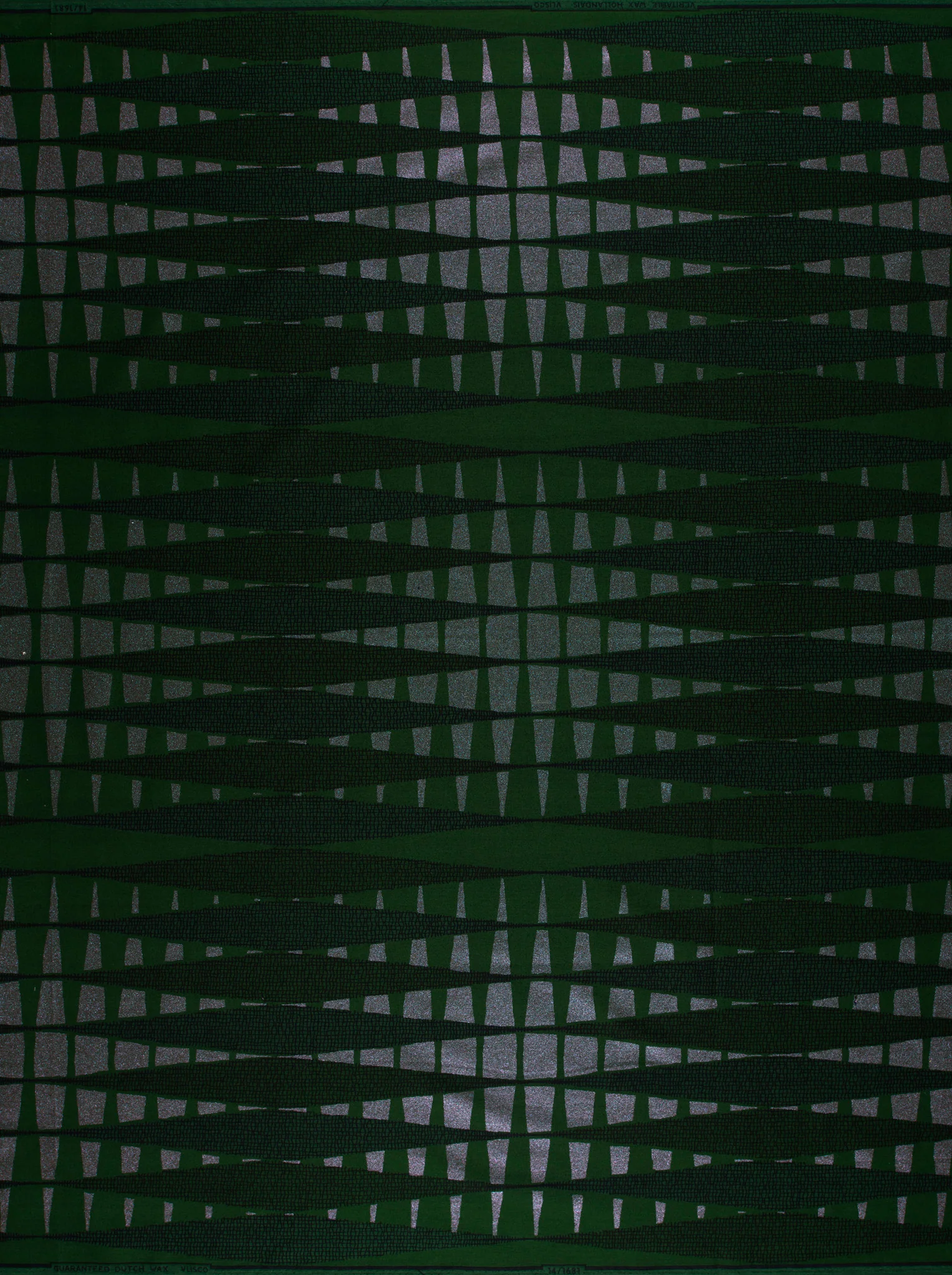 Sky Wax | VL01681.080 | Red-Green Pearl Embellished - Image 4