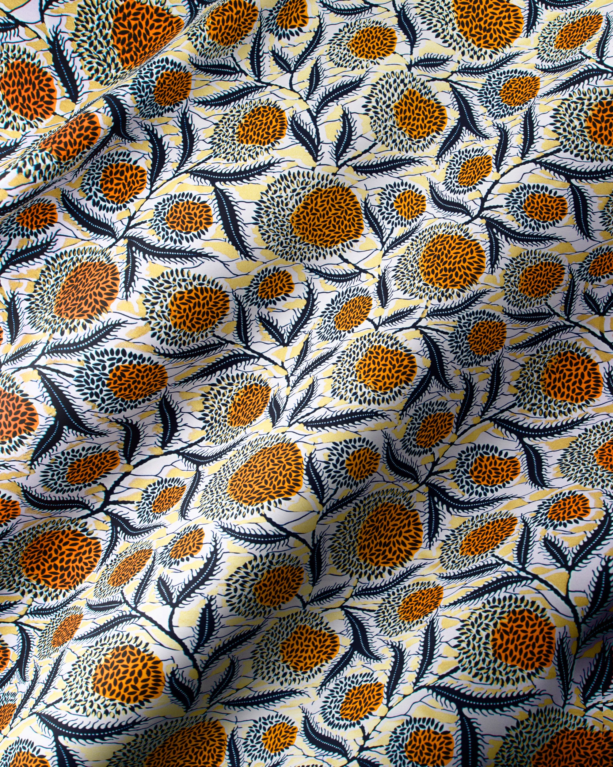 Wax Hollandais | VL03190.019 | Gold Embellished