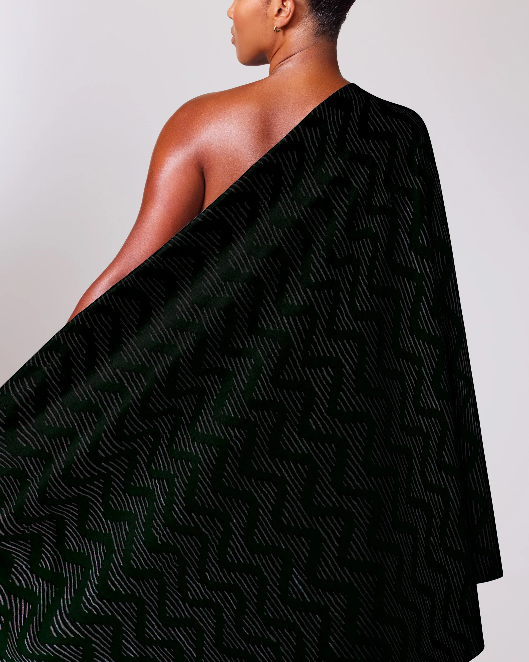 Sky Wax | VL50950.192 | Red-Green Pearl Embellished - Image 2