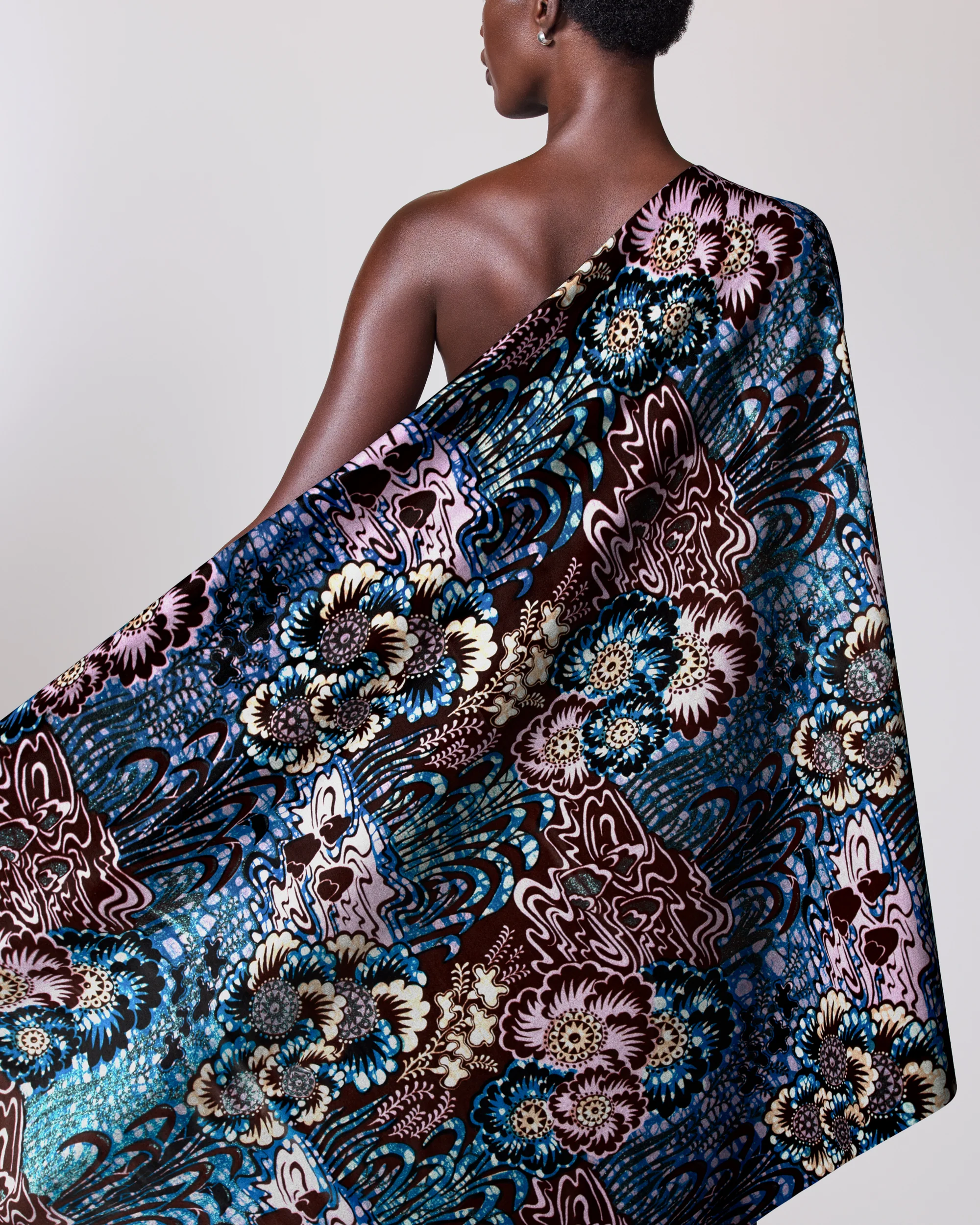 Grand Super-Wax | VLS0229.011 | Pale Blue Shine Embellished - Image 2